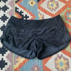 Lululemon camo print speed short
